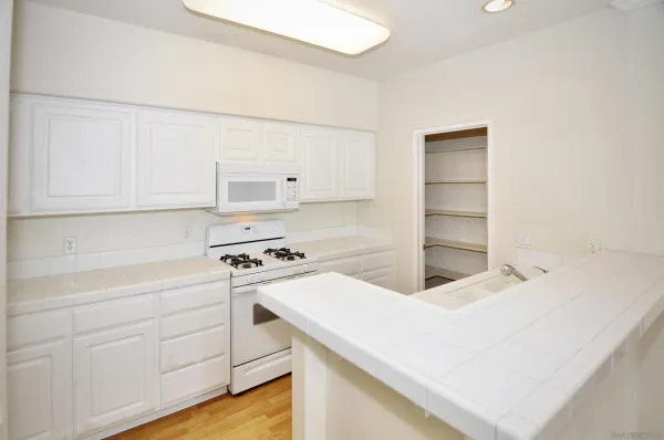 $2,750 | 10840 Scripps Ranch Boulevard, Unit 206, San Diego, CA 92131