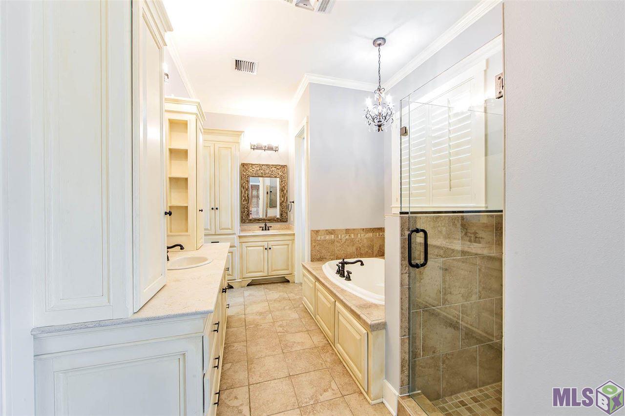 147 Rue De Levert Raceland, LA 70394 - Photo 13 of 33 Master Bath