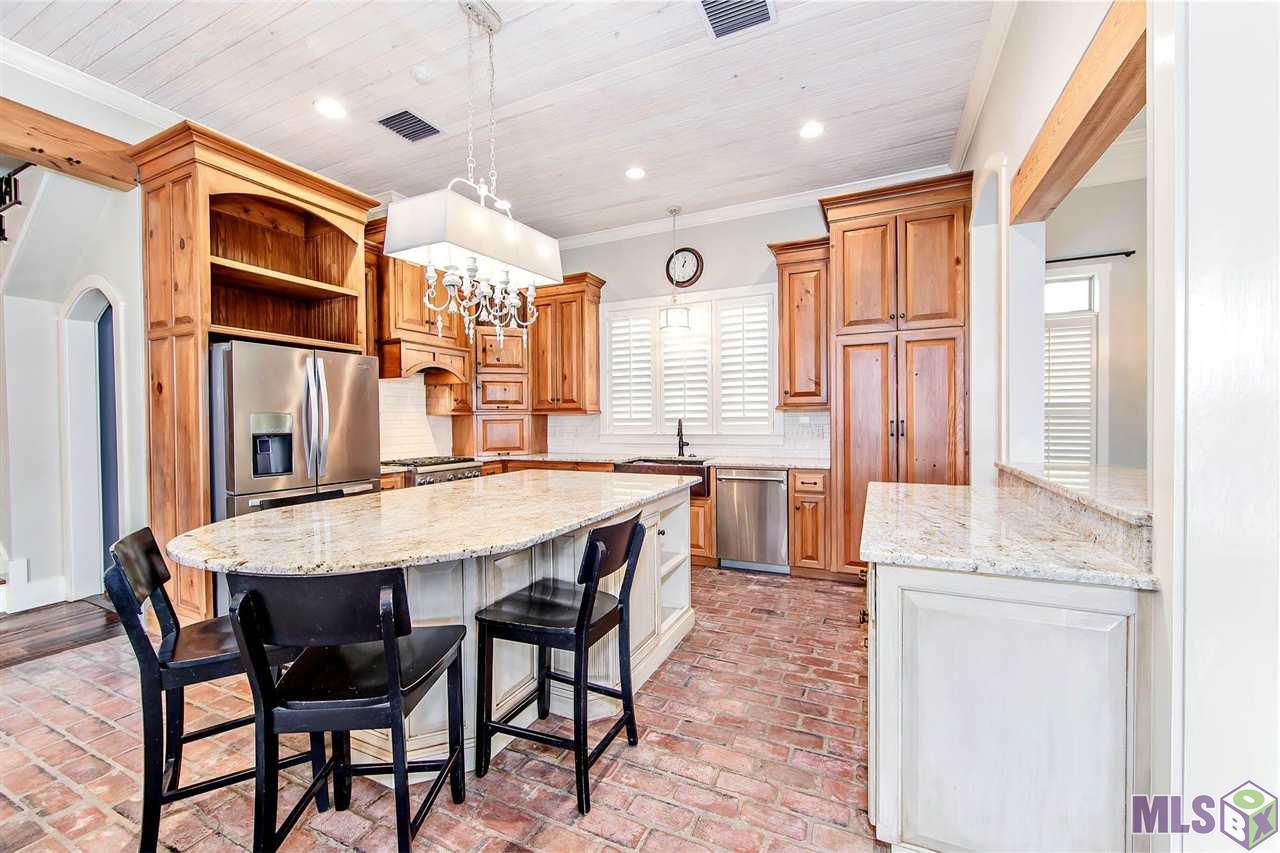 147 Rue De Levert Raceland, LA 70394 - Photo 8 of 33 Kitchen