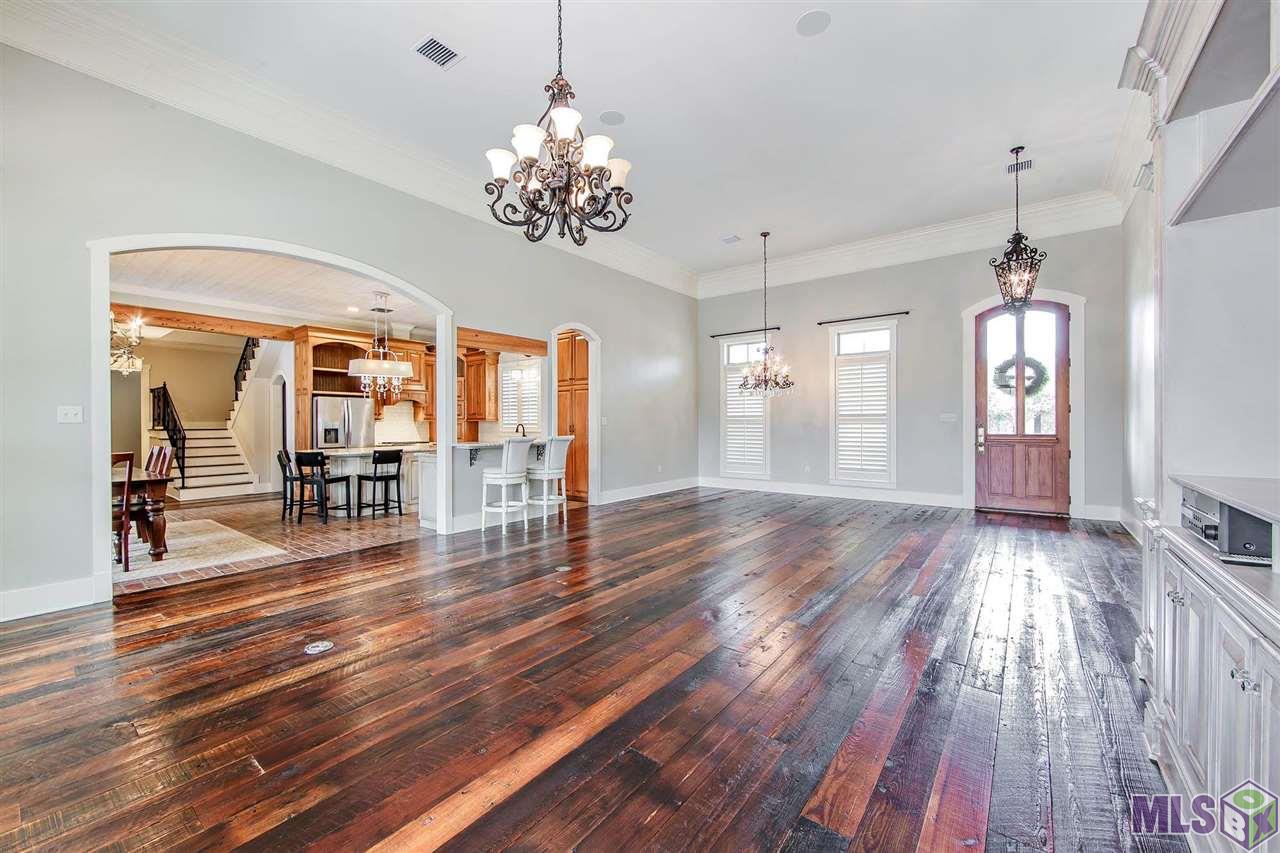 147 Rue De Levert Raceland, LA 70394 - Photo 10 of 33 Living-Kitchen-Dining