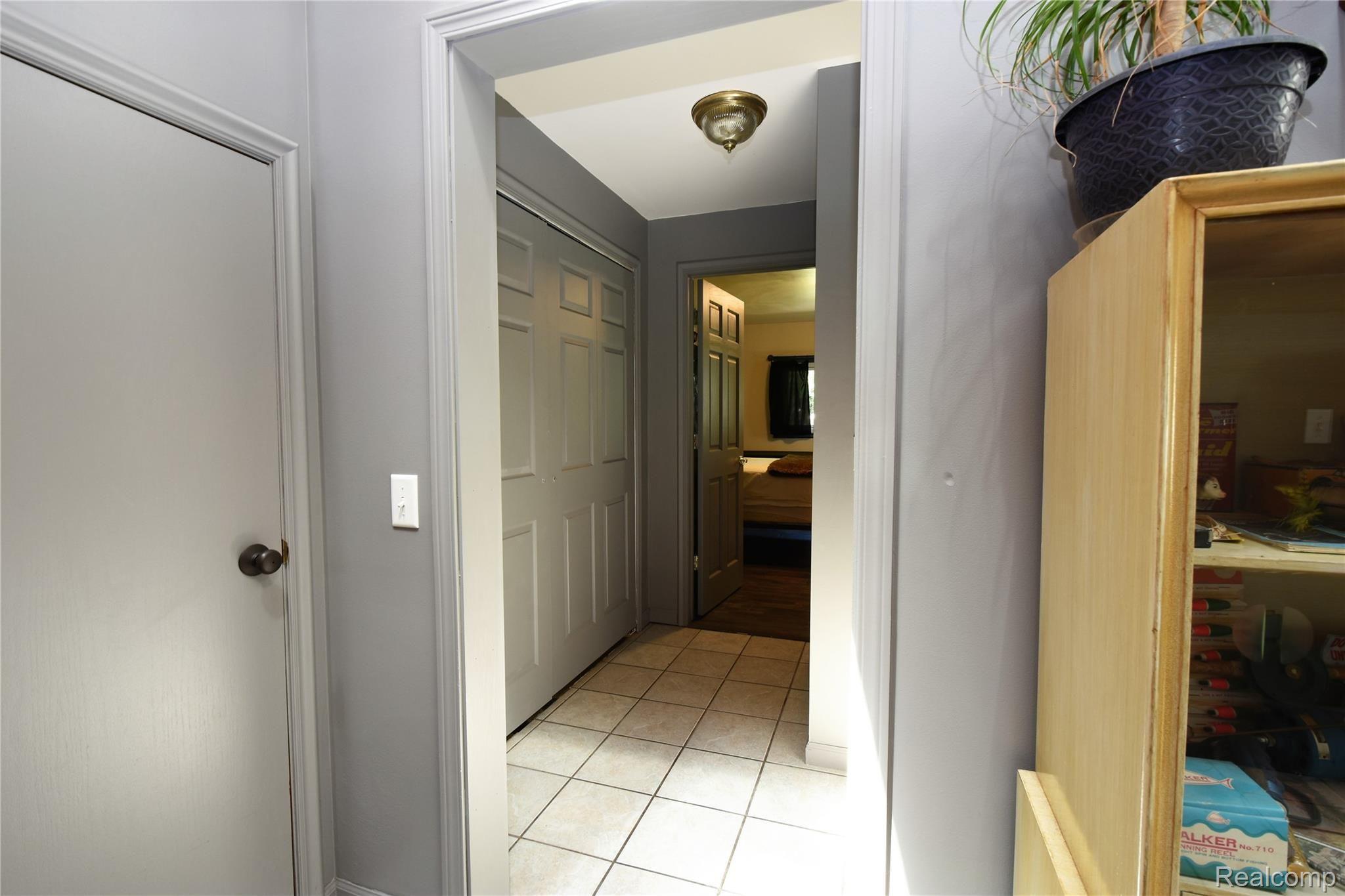 8508 Jordan Road Grand Blanc, MI 48439 - Photo 11 of 33 DSC_4111.JPG