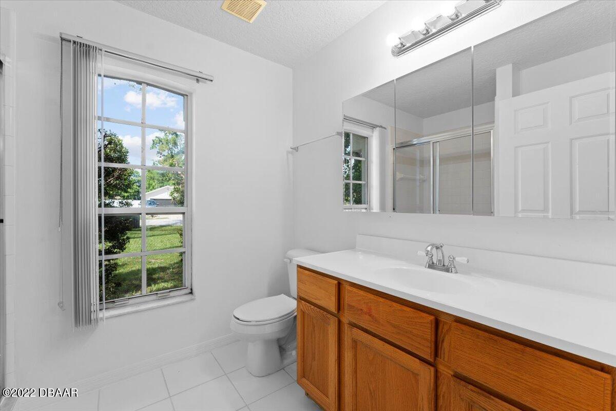 18 Rippling Place Palm Coast, FL 32164 - Photo 21 of 30 Master bath