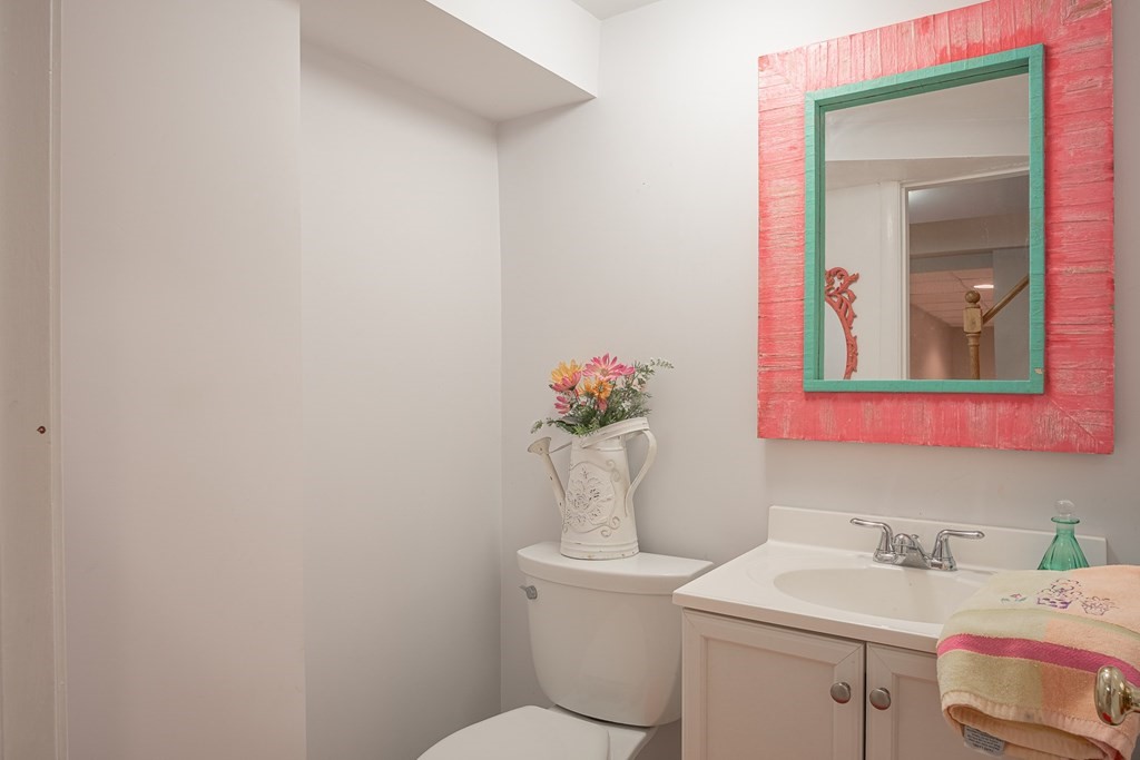 17 Pomeroy Road North Reading, MA 01864 - Photo 23 of 30 Gallery Image 23
