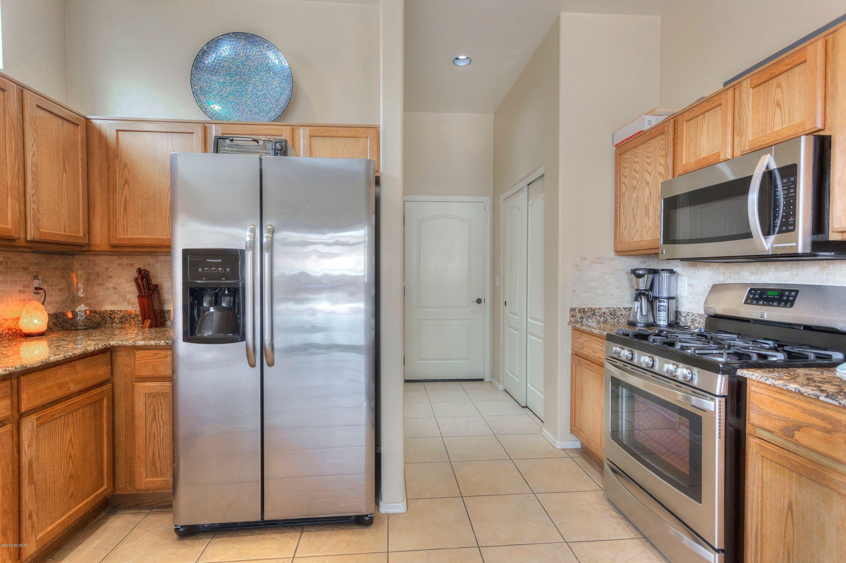 320 Via Bella Donna Rio Rico, AZ 85648 - Photo 10 of 26