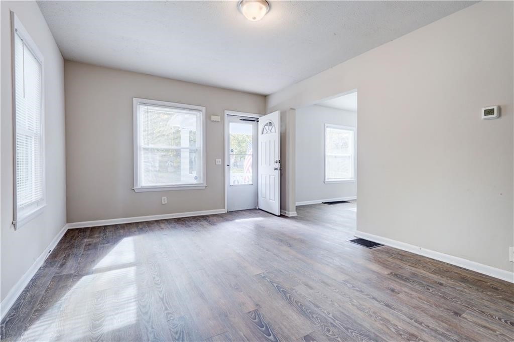 138 Steko Avenue Rochester, NY 14615 - Photo 5 of 14 Living Room