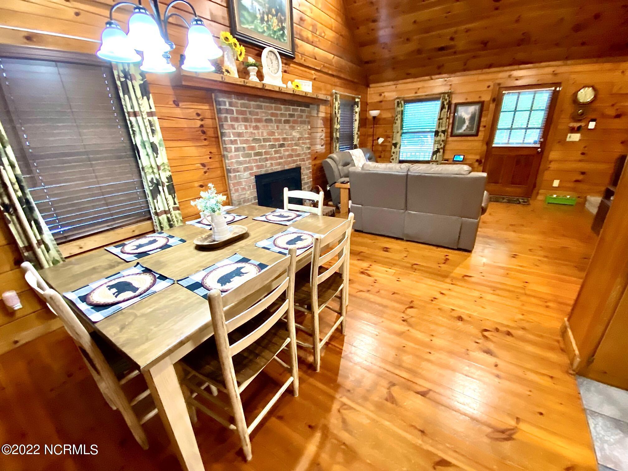 411 Rice Pond Road Elizabethtown, NC 28337 - Photo 14 of 54 Dining Area