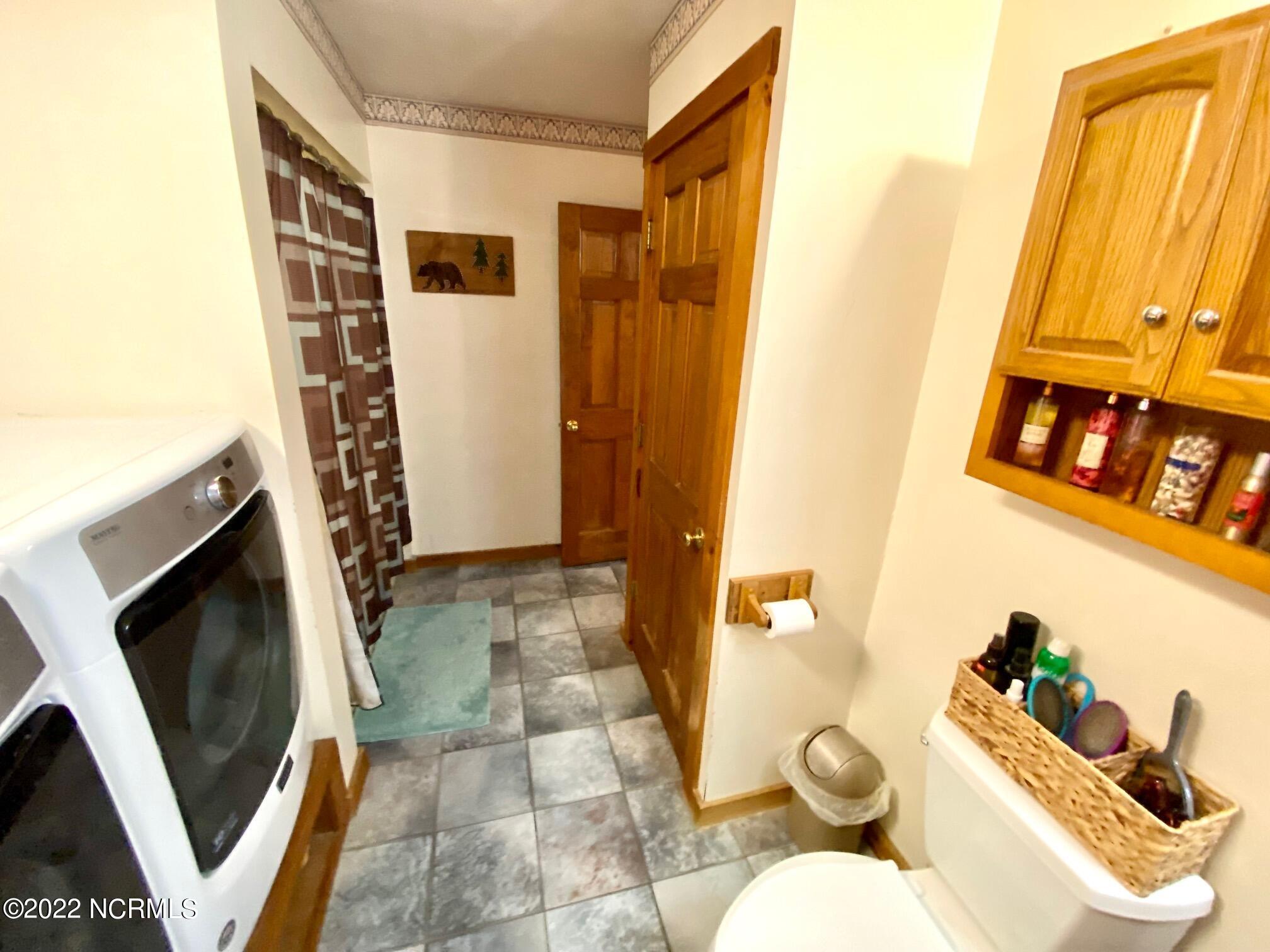 411 Rice Pond Road Elizabethtown, NC 28337 - Photo 27 of 54 And Laundry