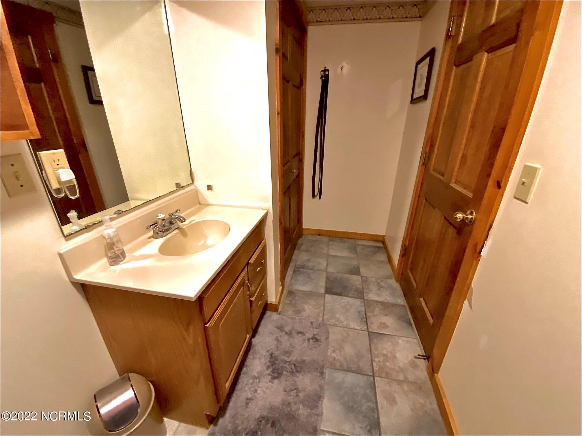 411 Rice Pond Road Elizabethtown, NC 28337 - Photo 32 of 54 Upper Level