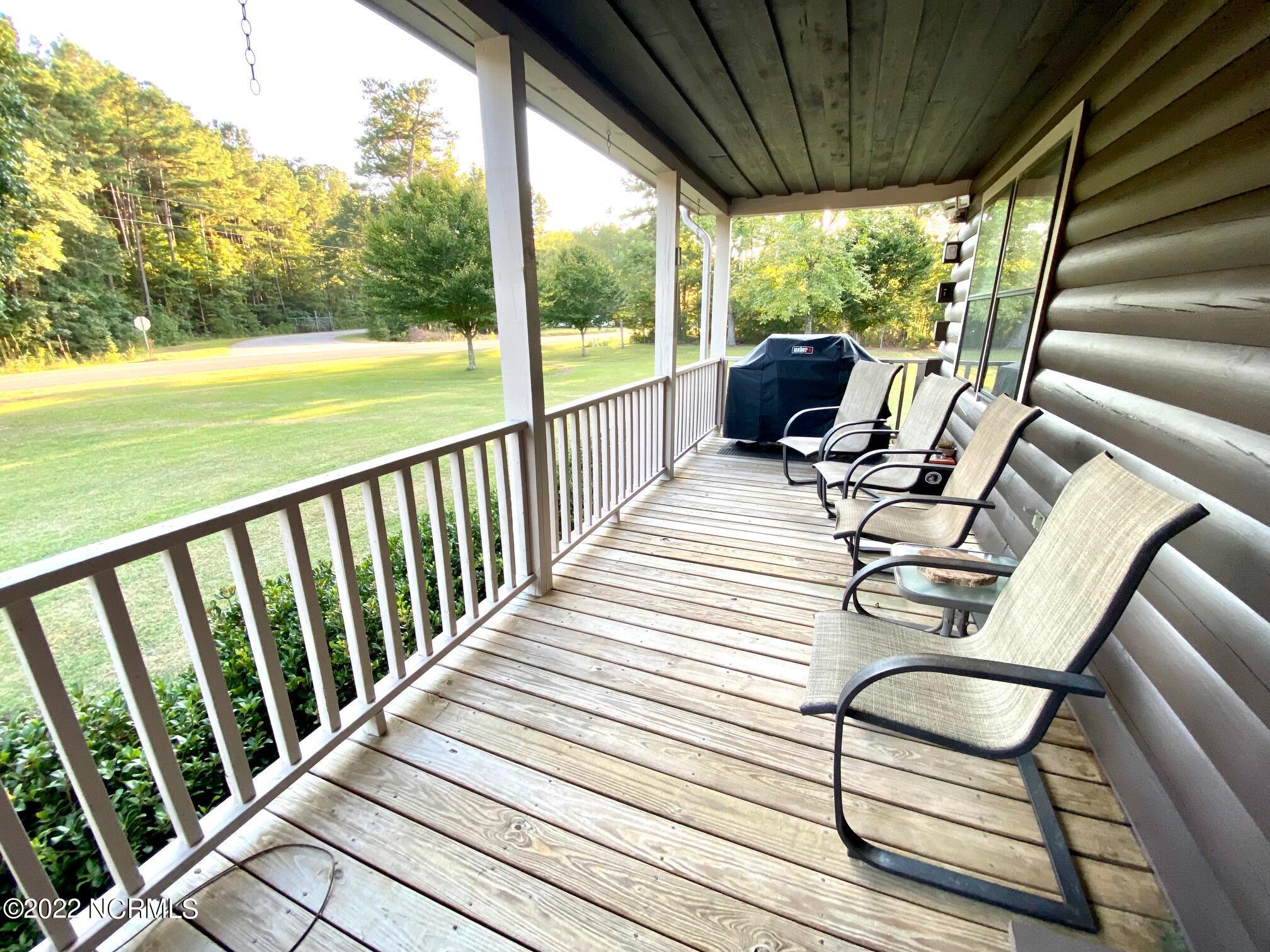411 Rice Pond Road Elizabethtown, NC 28337 - Photo 4 of 54 Front Porch