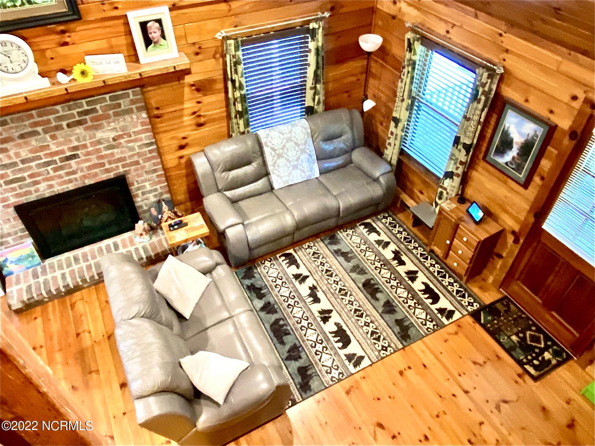 411 Rice Pond Road Elizabethtown, NC 28337 - Photo 9 of 54 Living Room