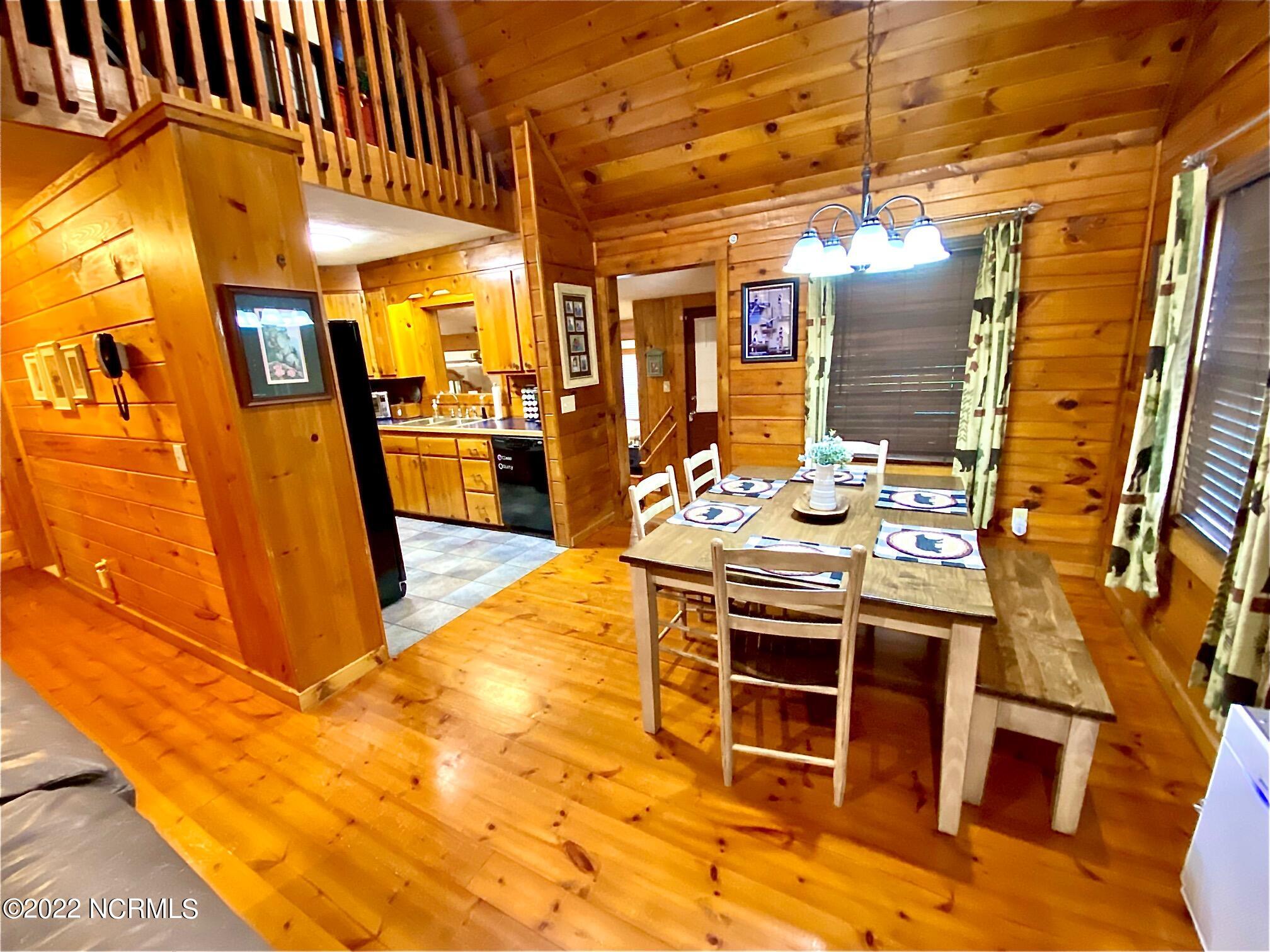 411 Rice Pond Road Elizabethtown, NC 28337 - Photo 10 of 54 Dining
