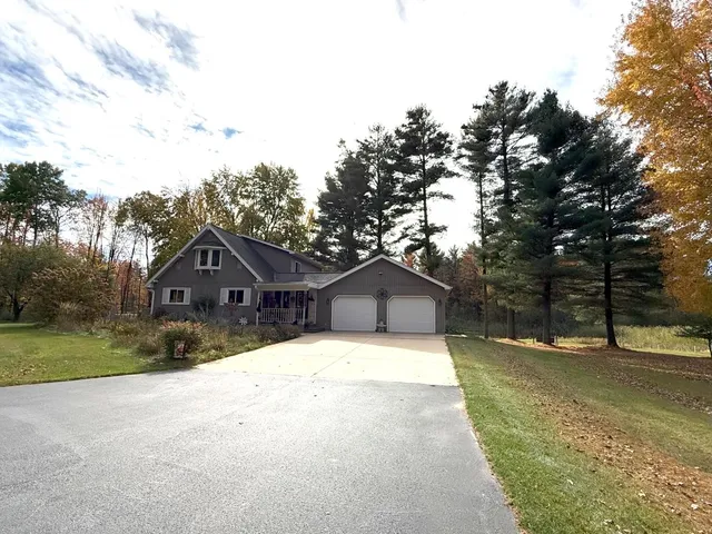 $875,000 | 1917 Sandalwood Road, Abrams, WI 54101