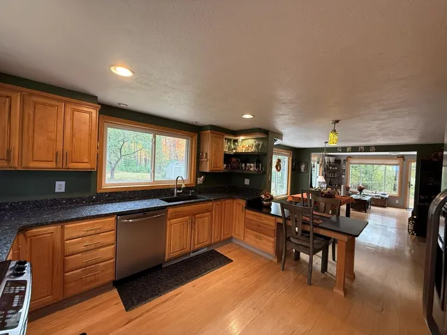 $875,000 | 1917 Sandalwood Road, Abrams, WI 54101