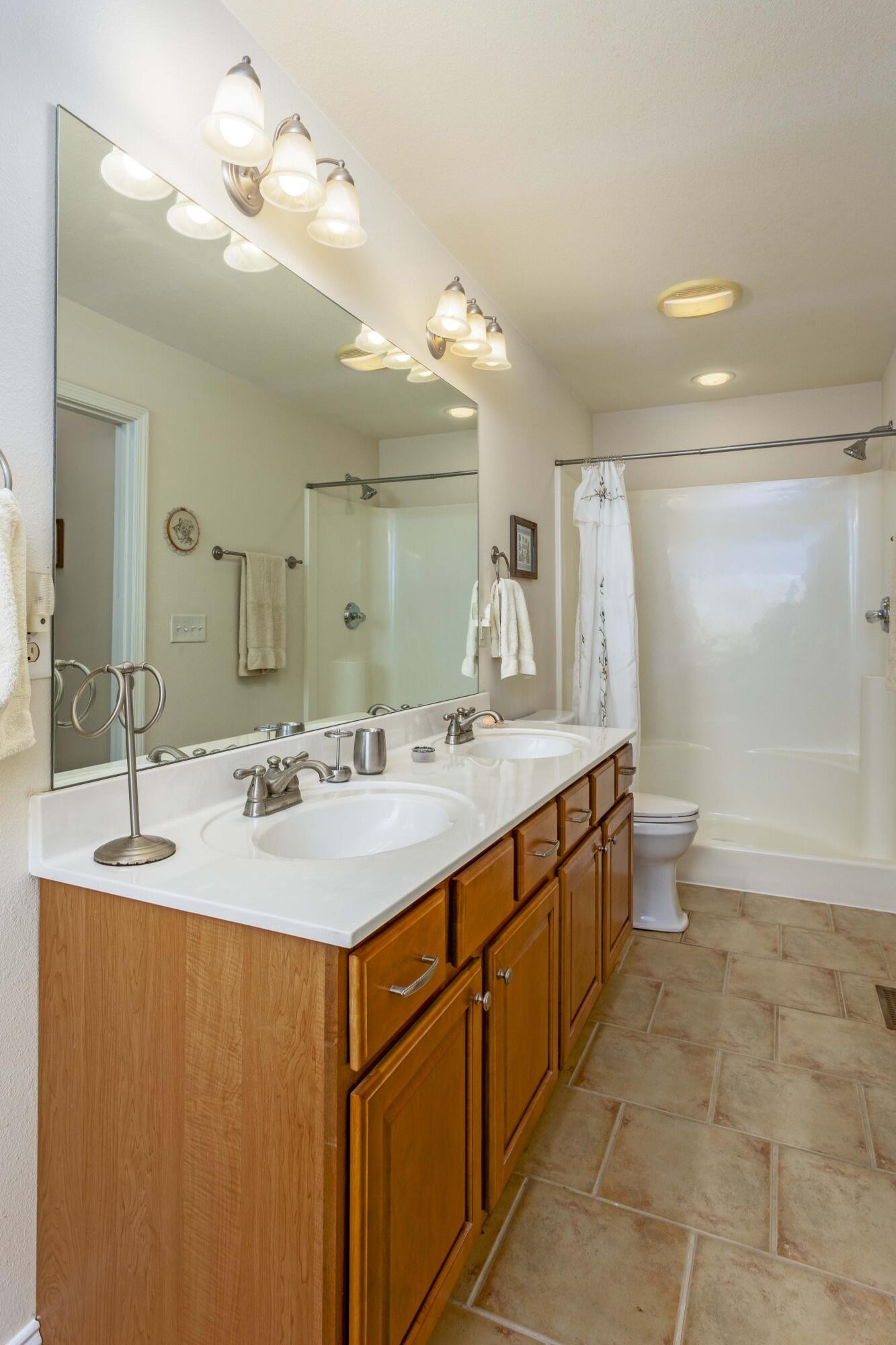 193 Pine Ridge Drive Dayton, TN 37321 - Photo 16 of 31 Gallery Image 16