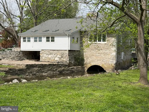 $489,500 | 535 South Mill Street, Lebanon, PA 17042