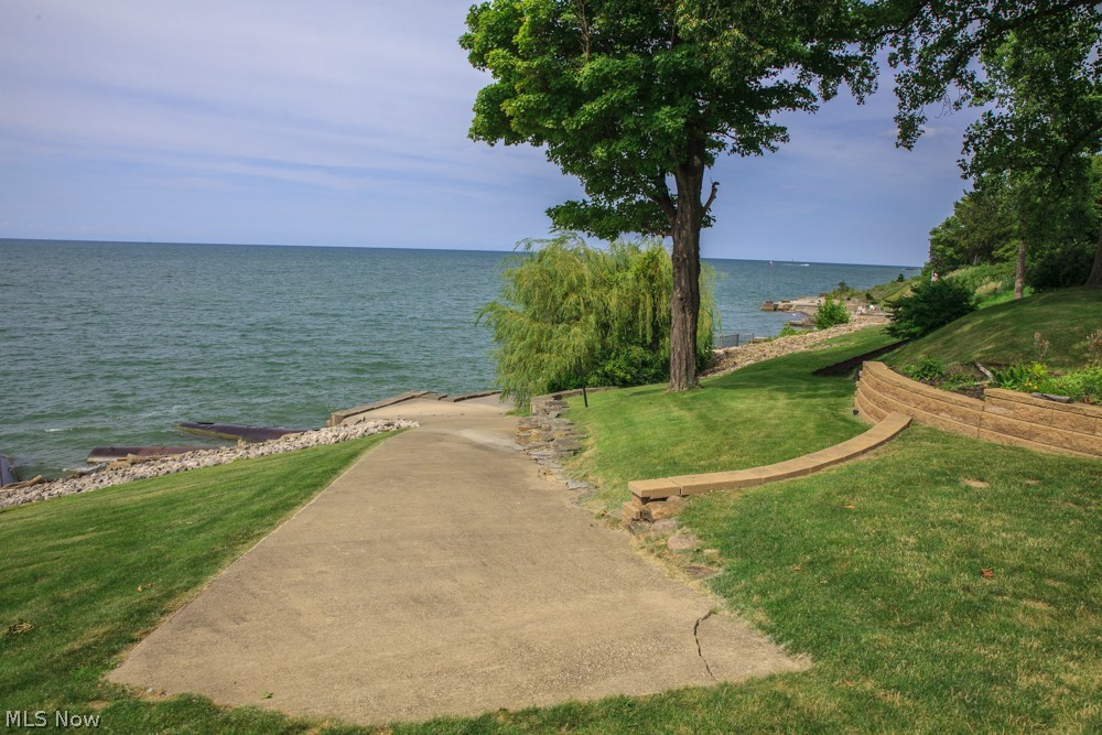 7573 Salida Road Mentor, OH 44060 - Photo 6 of 25 WALKWAY TO BEACH