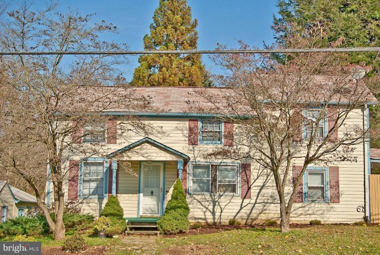 21121 Woodfield Road Gaithersburg, MD 20882 - Photo 1 of 10 Exterior (Main)