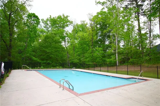 a view of a tennis court
