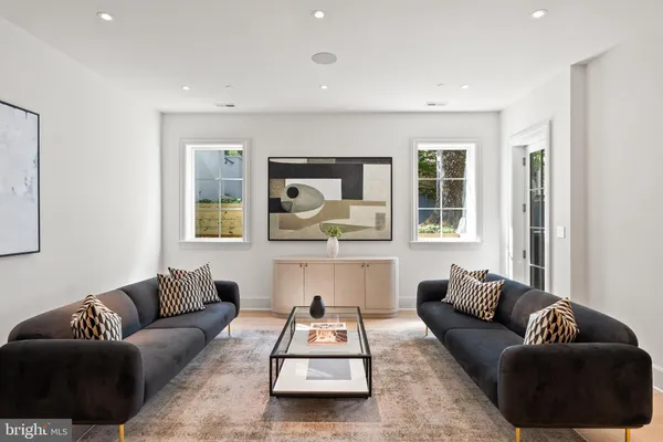 $6,995,000 | 5070 Millwood Lane Northwest, Washington, DC 20016