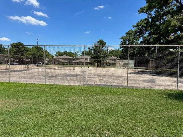 $99,900 | 5662 Birchmont Drive, Unit A, Houston, TX 77091