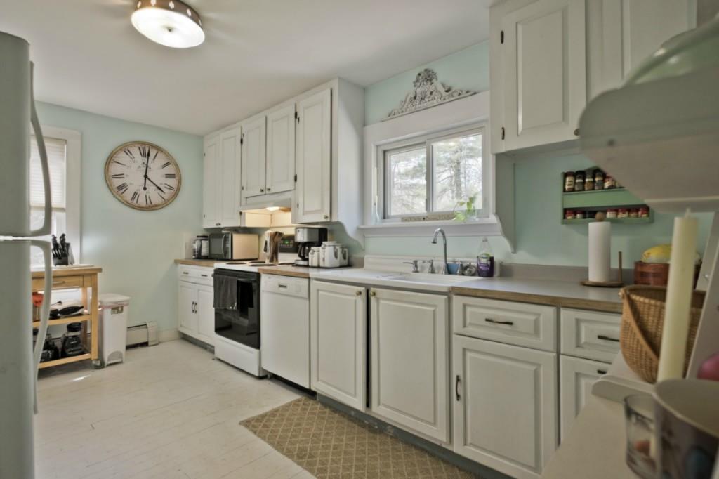 32 High Street Windham, ME 04062 - Photo 11 of 29 Photo