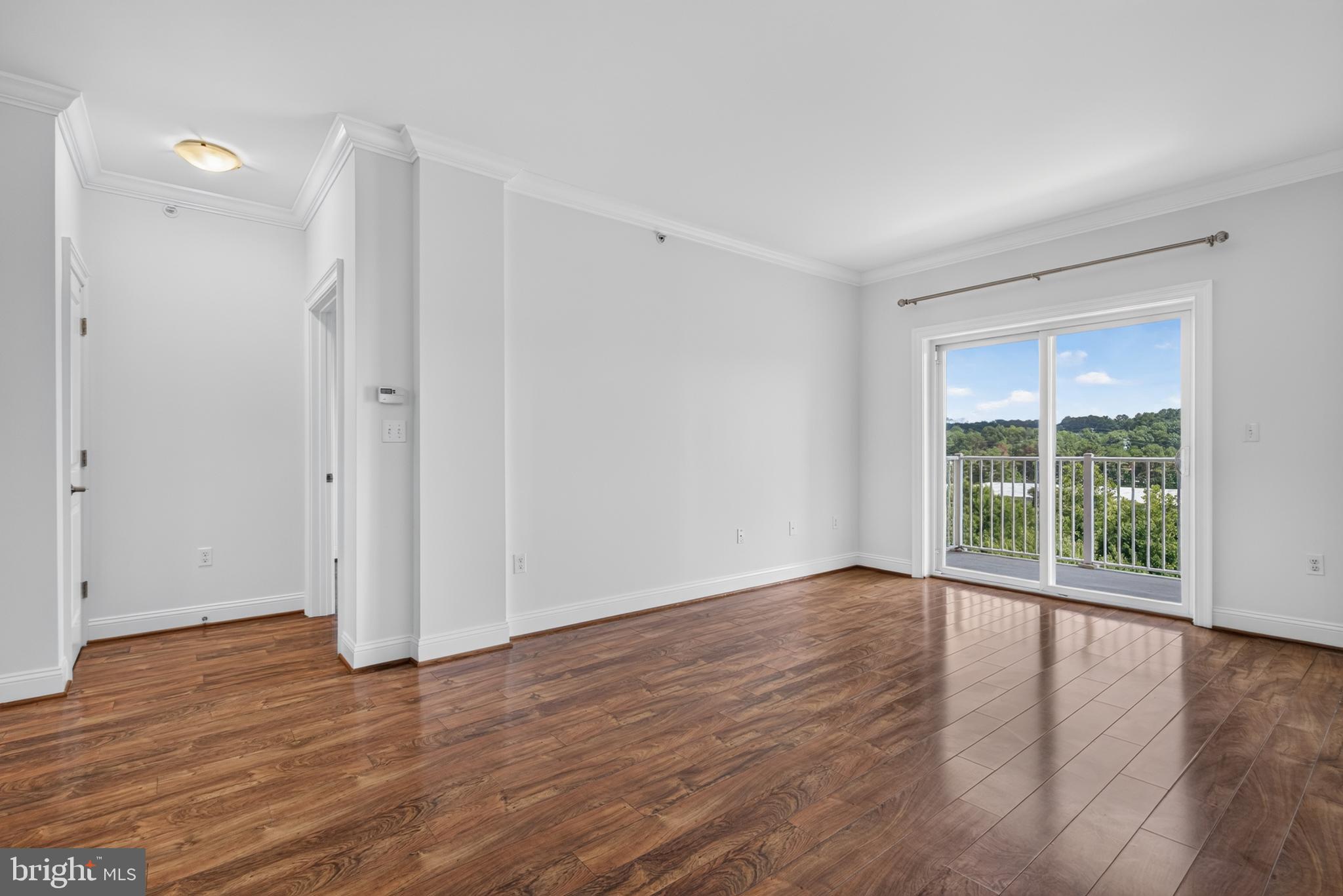 6301 Edsall Road, Unit 613 Alexandria, VA 22312 - Photo 13 of 46 Living Room