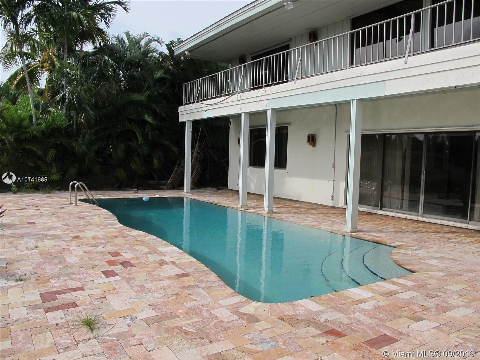 1870 Northeast 118th Road North Miami, FL 33181 - Photo 3 of 4 Gallery Image 3