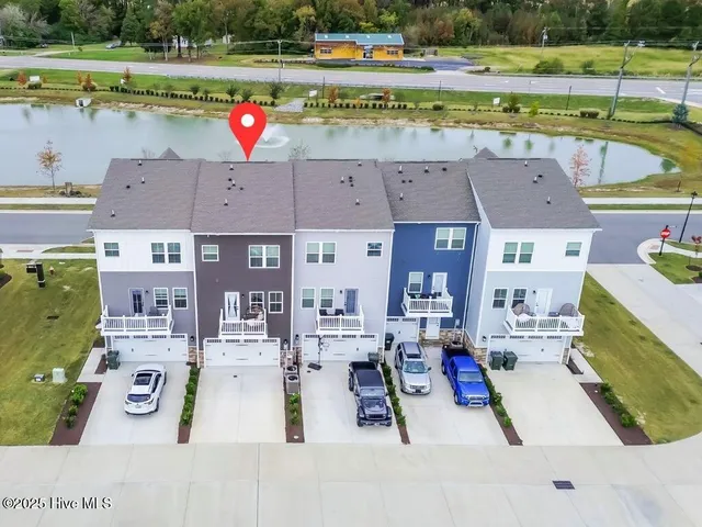 $389,900 | 302 Lydia Street, Moyock, NC 27958