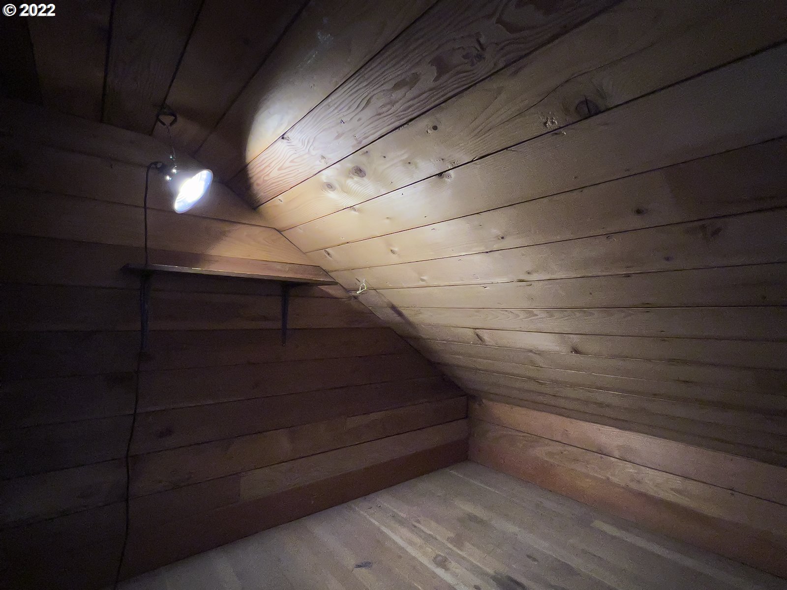 54647 Southwest Patton Valley Road Gaston, OR 97119 - Photo 23 of 29 a view of entryway