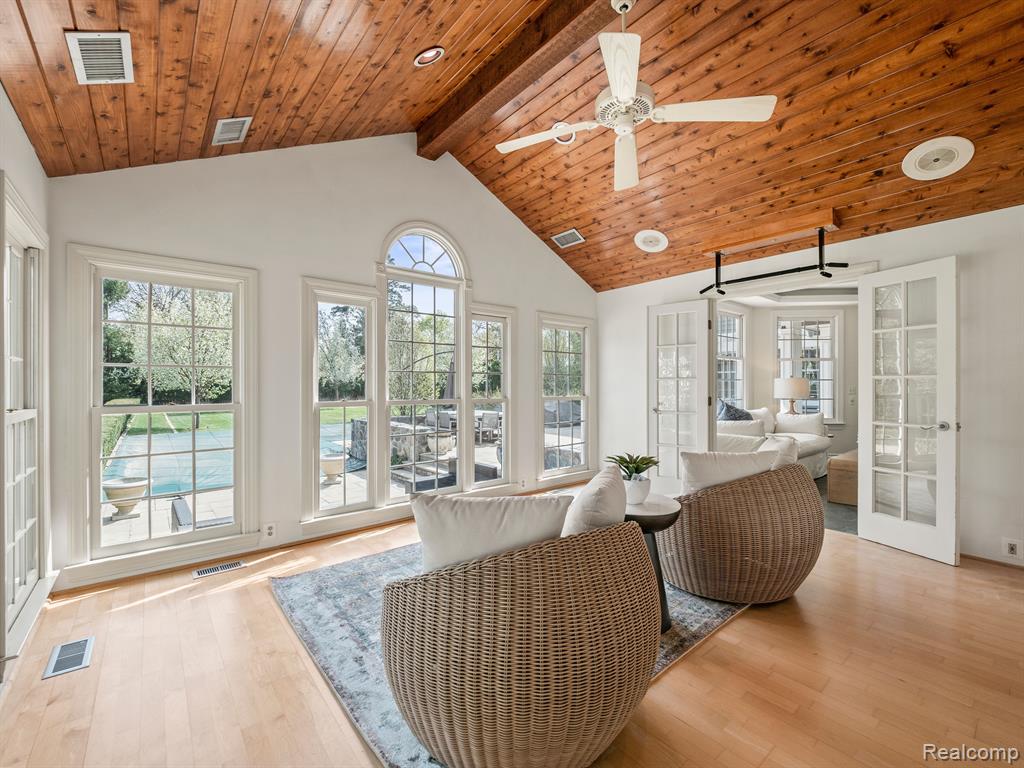 950 Waddington Road Bloomfield Hills, MI 48301 - Photo 15 of 60