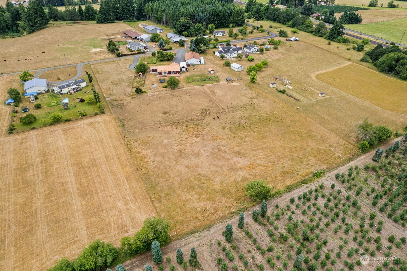 169 Conradi Road Winlock, WA 98596 - Photo 31 of 38 a view of a terrace with sitting area