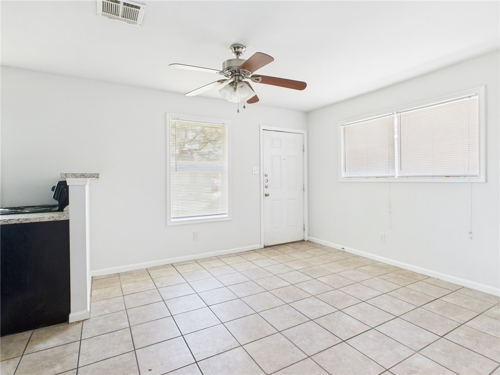 105 Davis Street, Unit 6 Bryan, TX 77801 - Photo 15 of 19