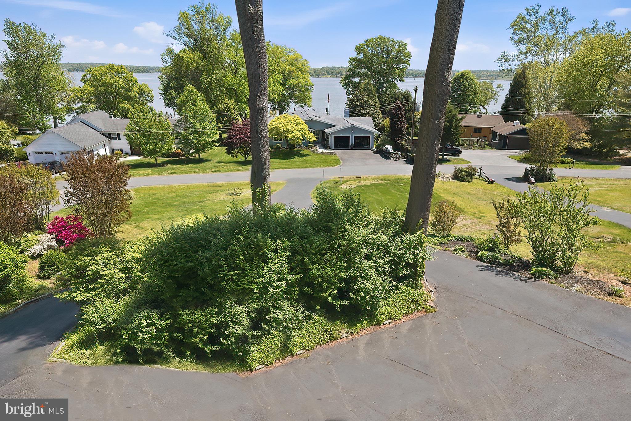 33 Bonney Shore Road Elkton, MD 21921 - Photo 34 of 38 Circular driveway