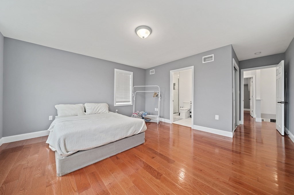 10 Curlew Road Quincy, MA 02169 - Photo 21 of 34 Gallery Image 21