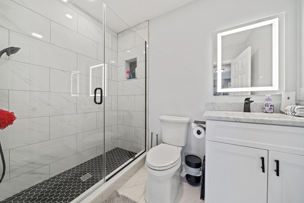 10 Curlew Road Quincy, MA 02169 - Photo 22 of 34 Gallery Image 22