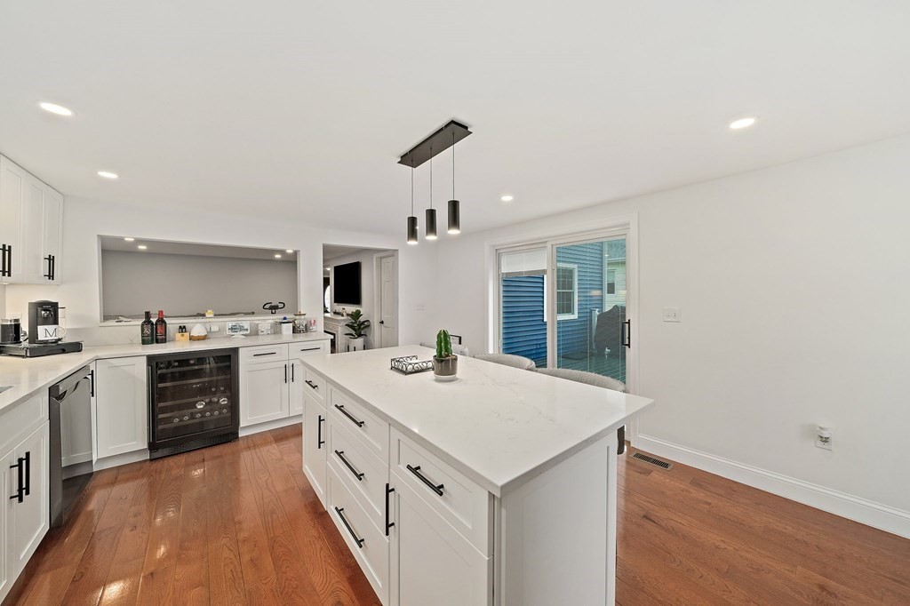 10 Curlew Road Quincy, MA 02169 - Photo 10 of 34 Gallery Image 10