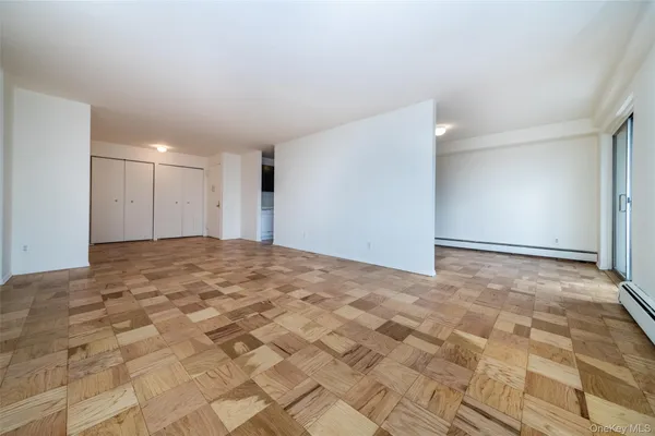 $3,000 | 125 Lake Street, Unit 5G NORTH, White Plains, NY 10604