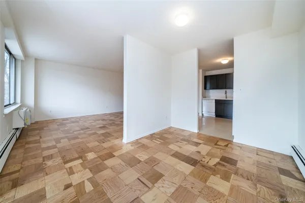 $3,000 | 125 Lake Street, Unit 5G NORTH, White Plains, NY 10604