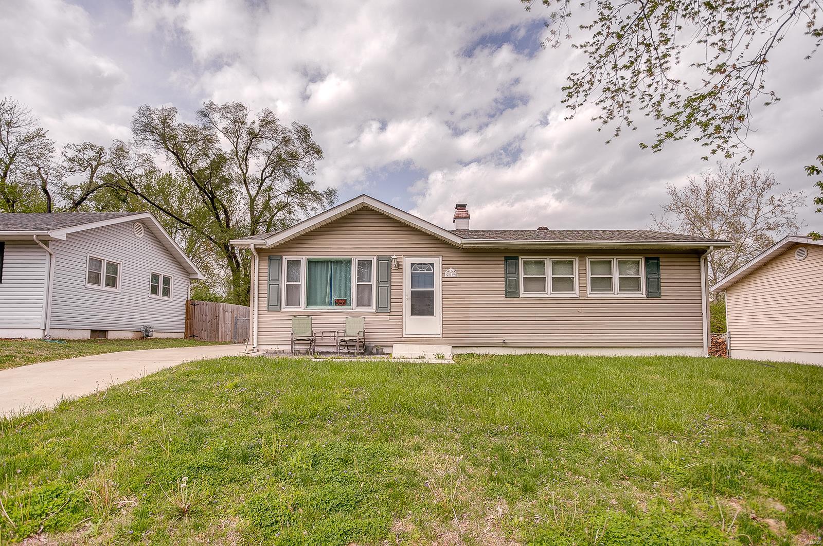 219 Pleasant Ridge Road Fairview Heights, IL 62208 - Photo 1 of 19 Gallery Image 1
