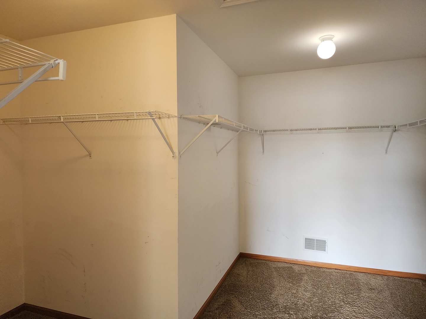 95 Inverness Court Round Lake, IL 60073 - Photo 16 of 23 Gallery Image 16