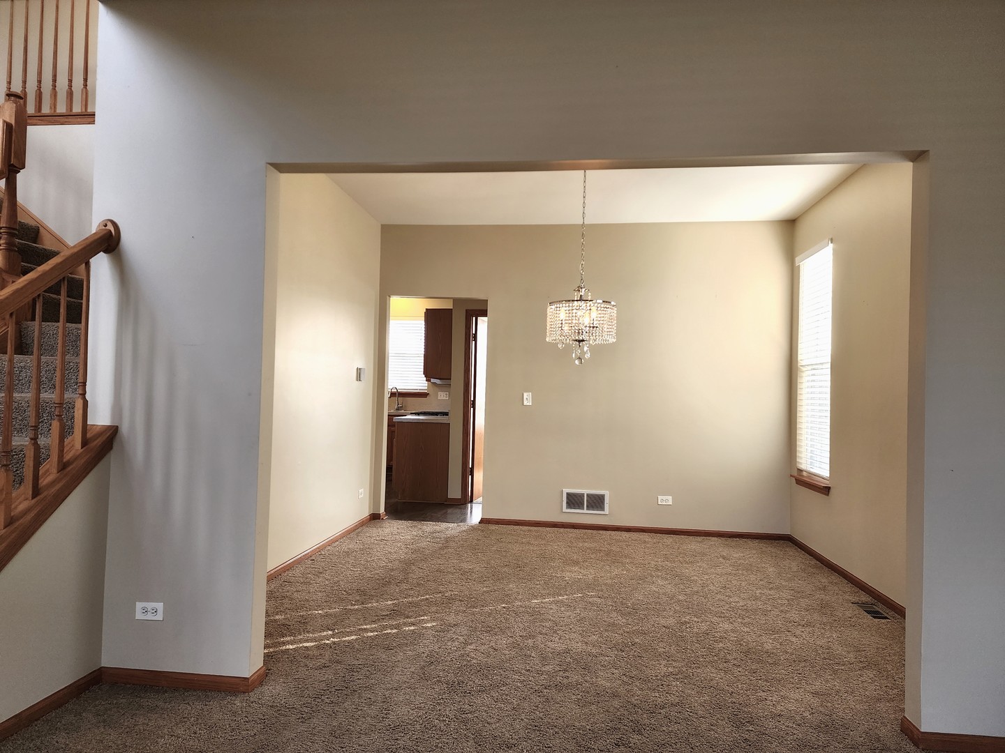 95 Inverness Court Round Lake, IL 60073 - Photo 4 of 23 Gallery Image 4