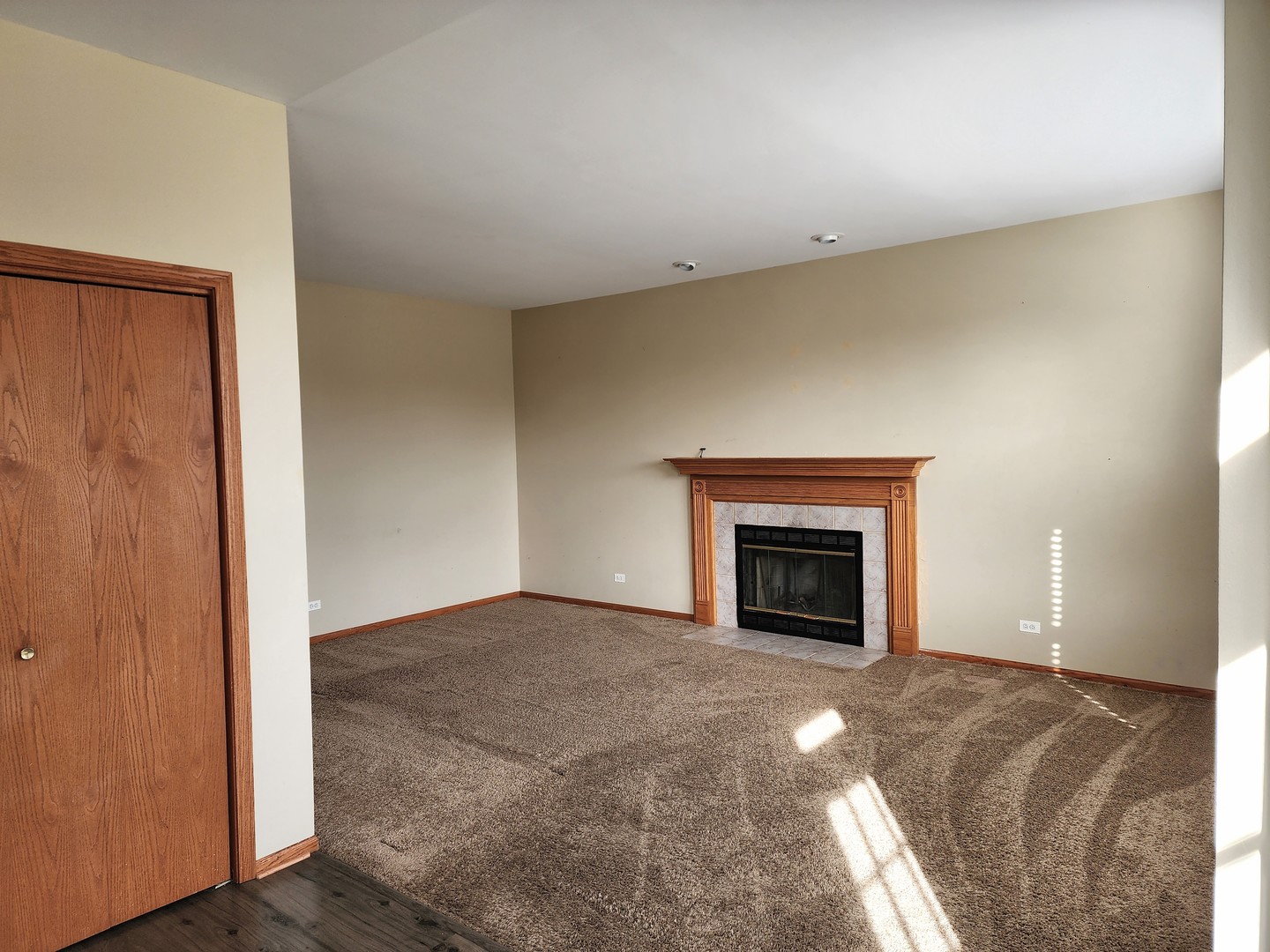 95 Inverness Court Round Lake, IL 60073 - Photo 8 of 23 Gallery Image 8