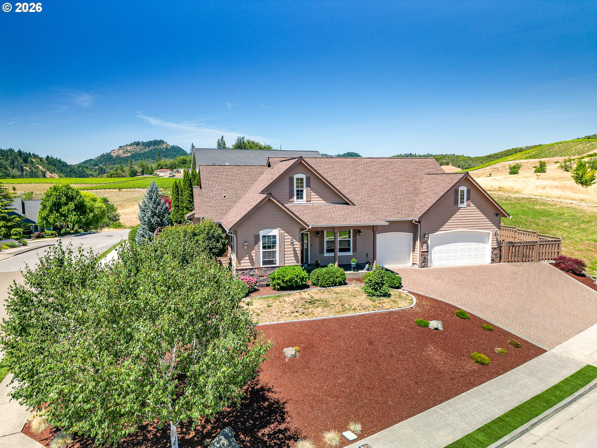 330 Wil Way Winston, OR 97496 - Photo 4 of 46