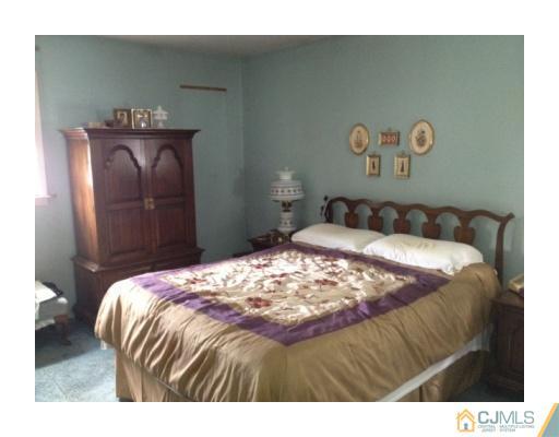 14 Parsons Road East Brunswick, NJ 08816 - Photo 12 of 21 Gallery Image 12