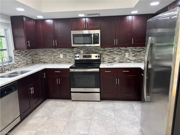 $2,150 | 1210 Shady Rest Lane, Unit 12, Naples, FL 34103