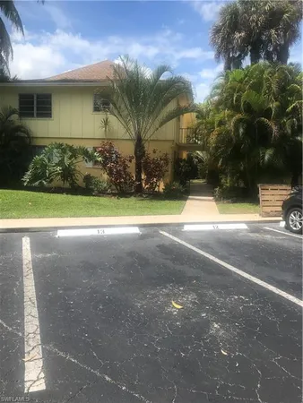 $2,150 | 1210 Shady Rest Lane, Unit 12, Naples, FL 34103