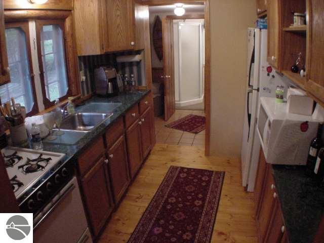 3139 Herron Road Frankfort, MI 49635 - Photo 9 of 13 1689307-8.JPG