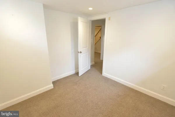 $3,575 | 3817 Ren Road, Fairfax, VA 22030