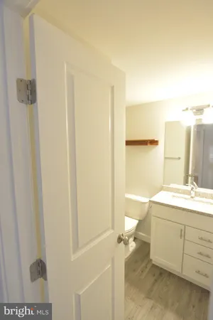 $3,575 | 3817 Ren Road, Fairfax, VA 22030