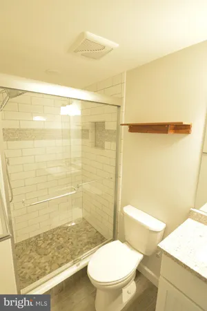 $3,575 | 3817 Ren Road, Fairfax, VA 22030